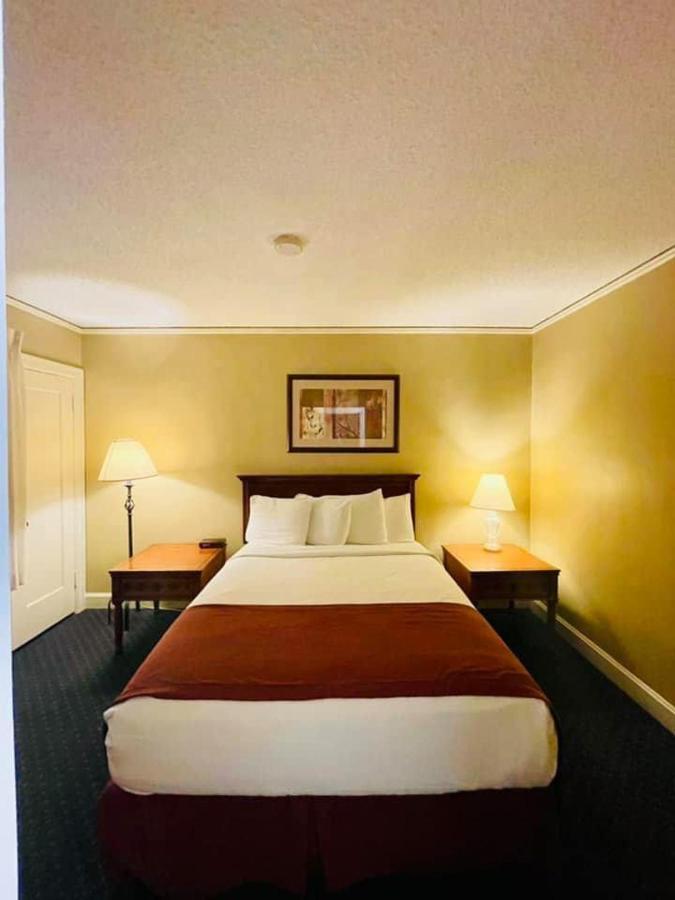 Senate Suites Extended Stay Hotel Topeka Esterno foto