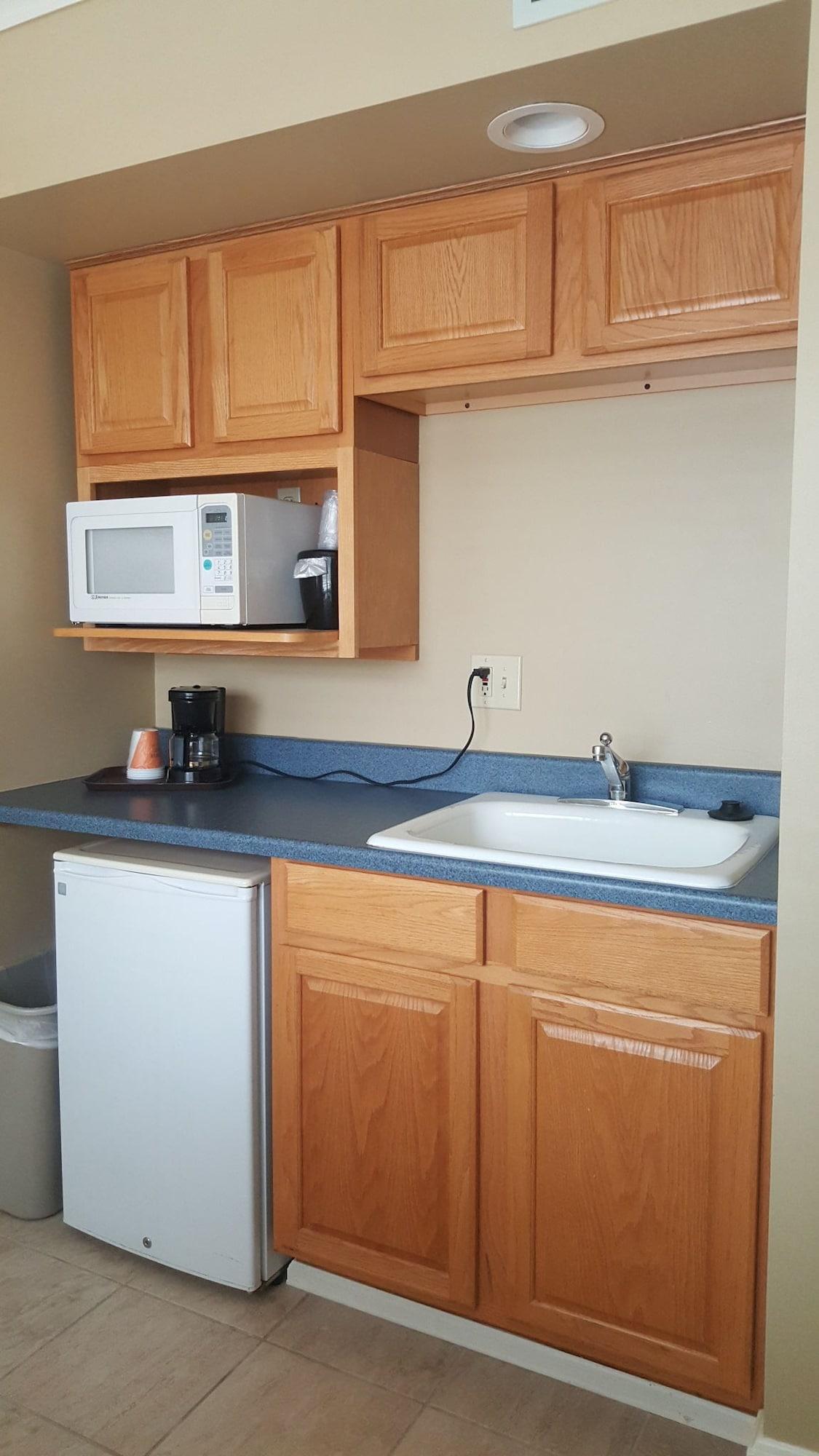 Senate Suites Extended Stay Hotel Topeka Esterno foto