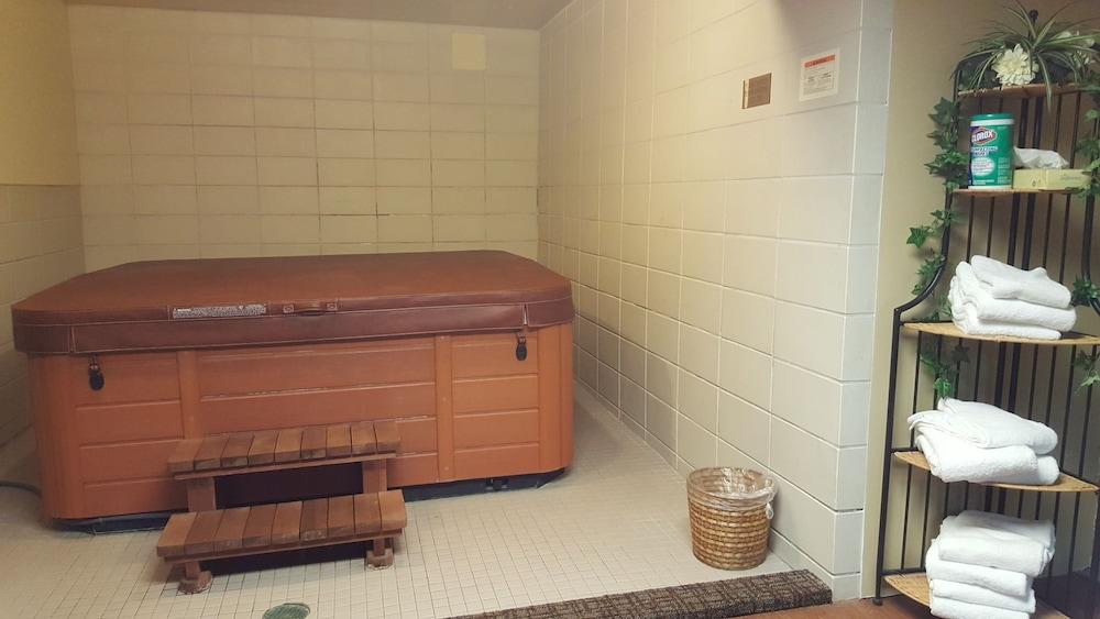 Senate Suites Extended Stay Hotel Topeka Esterno foto
