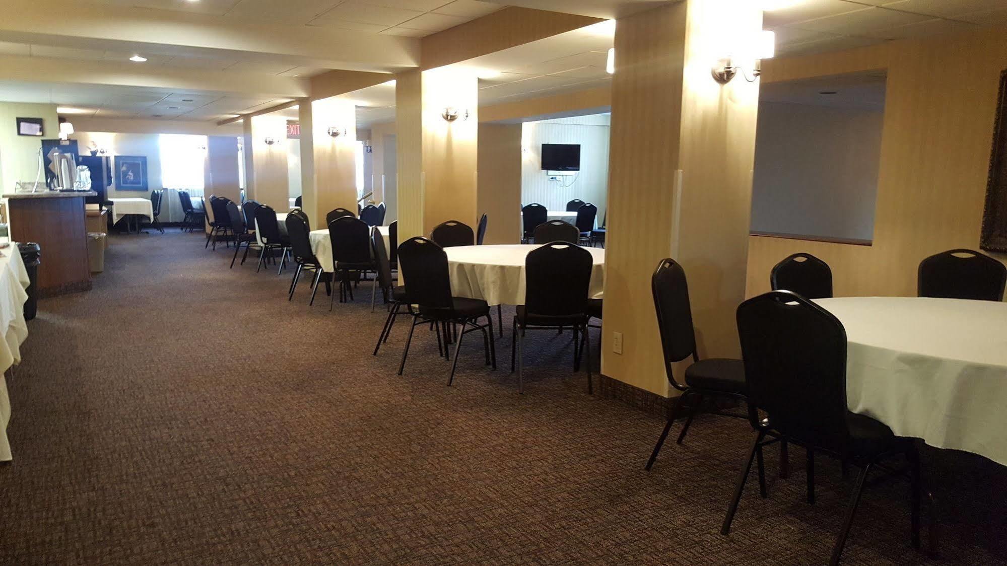 Senate Suites Extended Stay Hotel Topeka Esterno foto